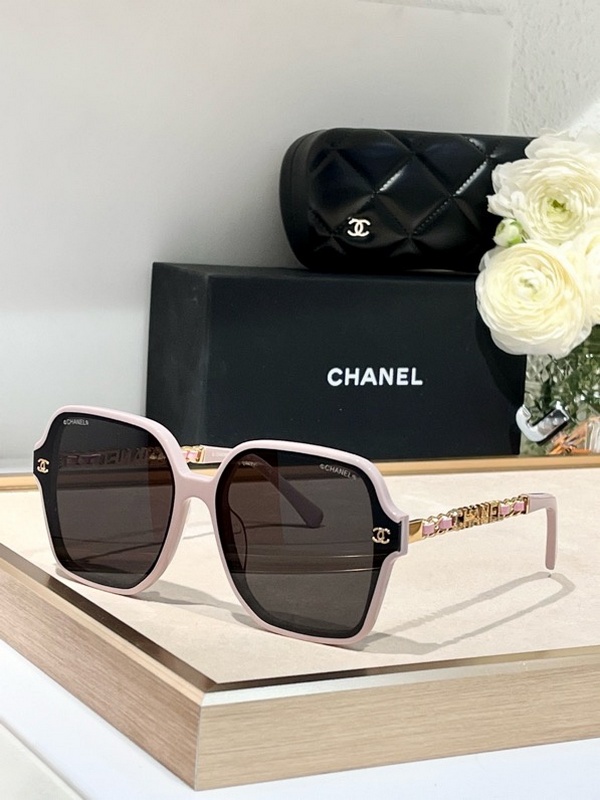 Chanel Sunglasses 68